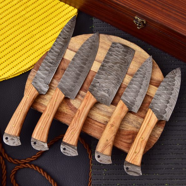 Handmade Damascus Steel Chef knives set  With Leather Cover - Best gift for Christmas