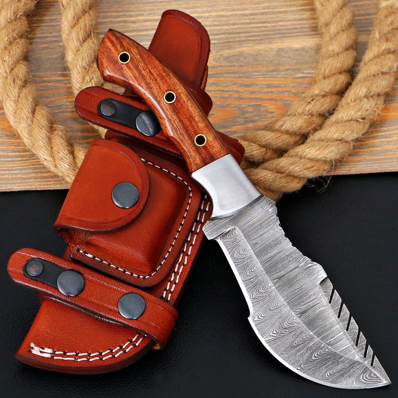 Premium Damascus Steel Hunting Knife Full Tang Rose Wood Handle Leather Sheath Included