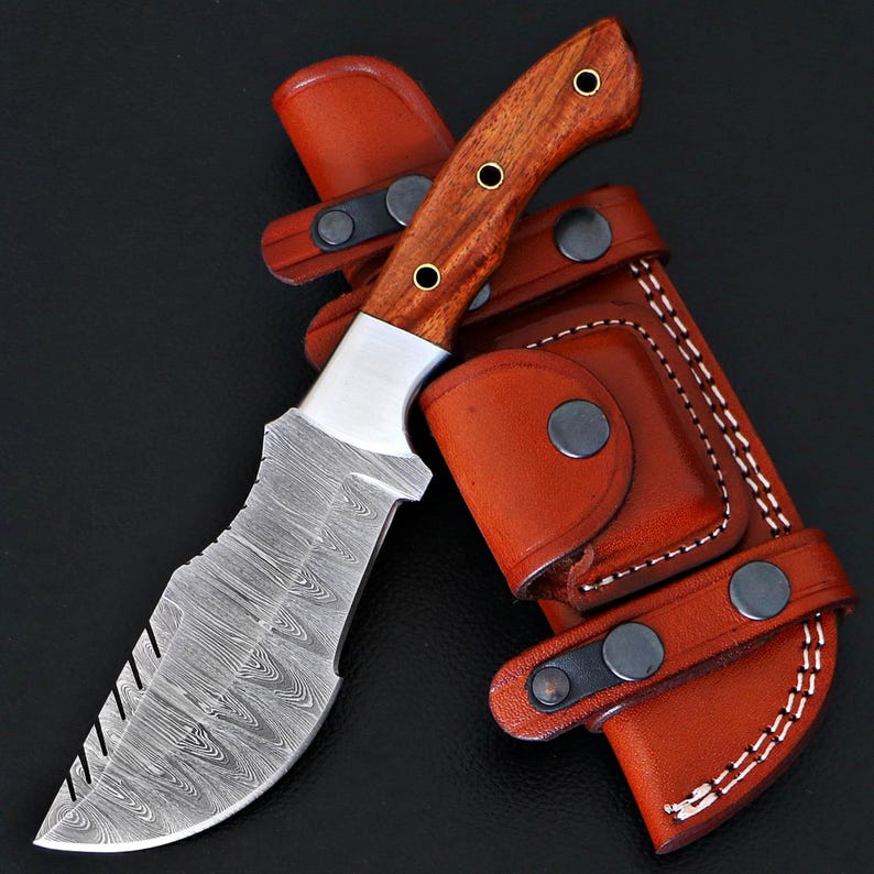 Premium Damascus Steel Hunting Knife Full Tang Rose Wood Handle Leather Sheath Included